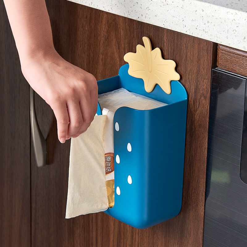 Cute Strawberry Punch-Free Wall Hanging Paper Extraction Box Bathroom Face Cloth Storage Box Tracelss Paste Home Tissue Box