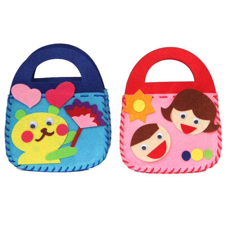 Non - woven cloth bag art DIY DIY manual bag cartoon three - dimensional paste production children hand sewn bags
