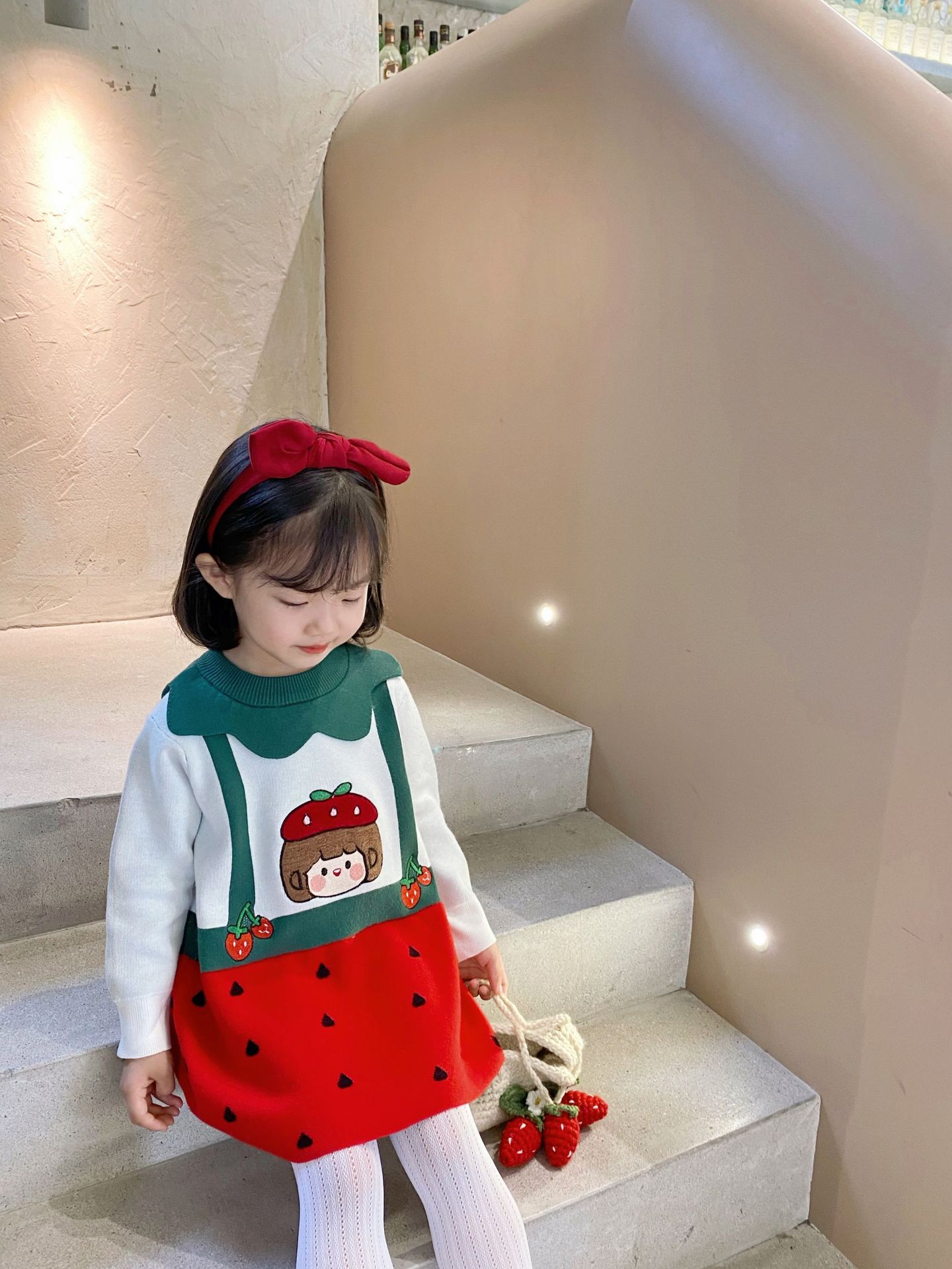 21 Autumn and Winter New Japanese Girl's Clothing Strawberry Fake Two-Piece Knitted Cute Sweet Dress Delivery Supported 21 Autumn and Winter New Japanese Girl's Clothing Strawberry Fake Two-Piece Knitted Cute Sweet Dress Delivery Supported