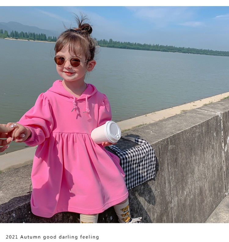 2021 Autumn New Korean Style Girls' Loose Mid-Length Online Influencer Fashion Sweater Dress Baby Girls' Fashion Dress 2021 Autumn New Korean Style Girls' Loose Mid-Length Online Influencer Fashion Sweater Dress Baby Girls' Fashion Dress