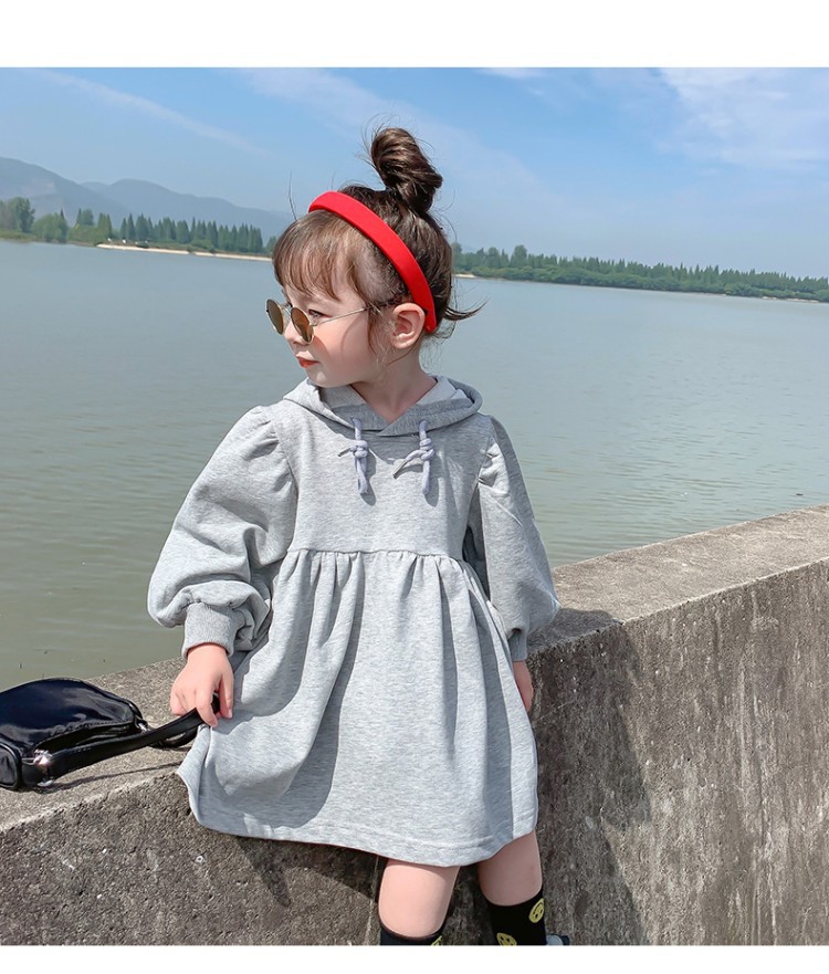 2021 Autumn New Korean Style Girls' Loose Mid-Length Online Influencer Fashion Sweater Dress Baby Girls' Fashion Dress 2021 Autumn New Korean Style Girls' Loose Mid-Length Online Influencer Fashion Sweater Dress Baby Girls' Fashion Dress
