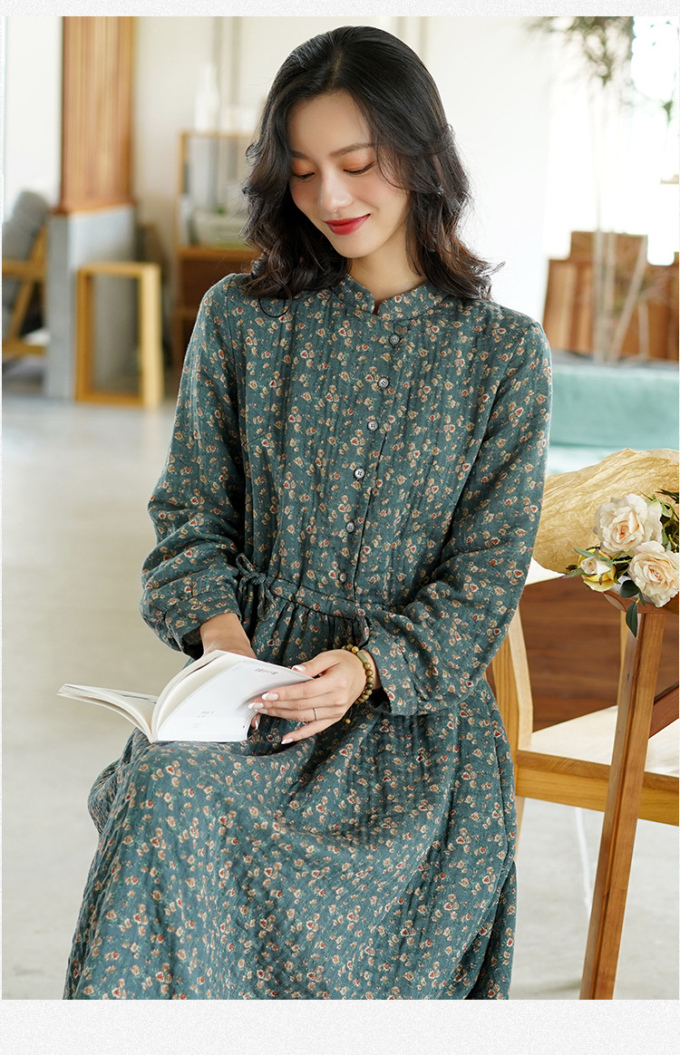 Retro Women's Clothing 2021 New Long Sleeve Floral Dress Autumn and Winter Tight Waist Small Temperament A- line Dress Wholesale