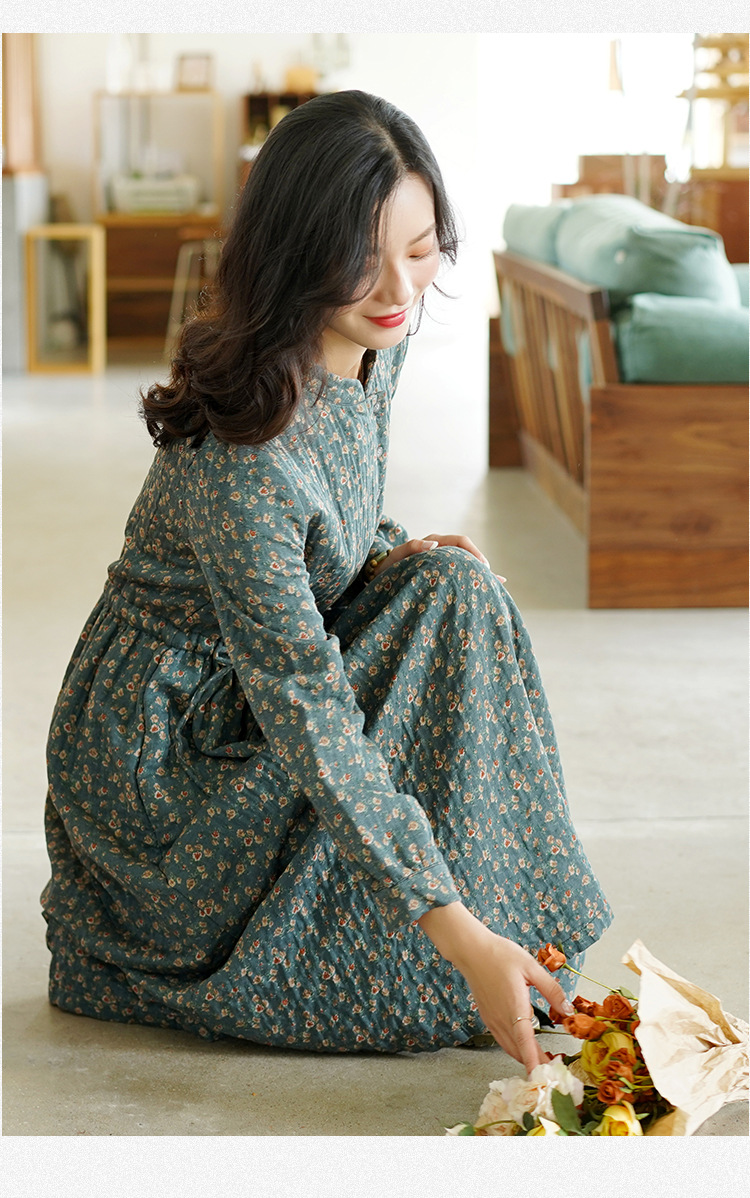 Retro Women's Clothing 2021 New Long Sleeve Floral Dress Autumn and Winter Tight Waist Small Temperament A- line Dress Wholesale