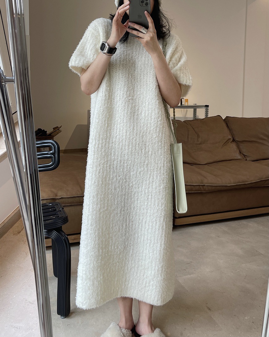 Early Spring New Korean Style Gentle Temperament Pullover Sweater with Short Sleeves Dress Loose Slimming Soft Knitted Dress for Women