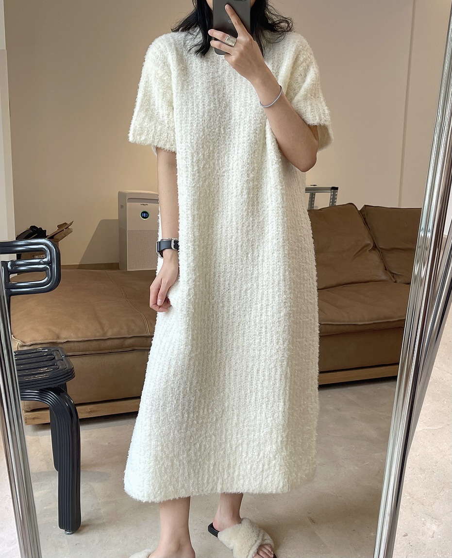Early Spring New Korean Style Gentle Temperament Pullover Sweater with Short Sleeves Dress Loose Slimming Soft Knitted Dress for Women