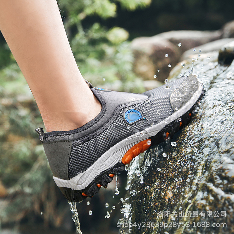 2021 New Mesh Shoes Sports Shoes Men &#039;S Summer Breathable Men &#039;S Shoes Soft Bottom Breathable Mesh Surface Shoes Outdoor Climbing Boots