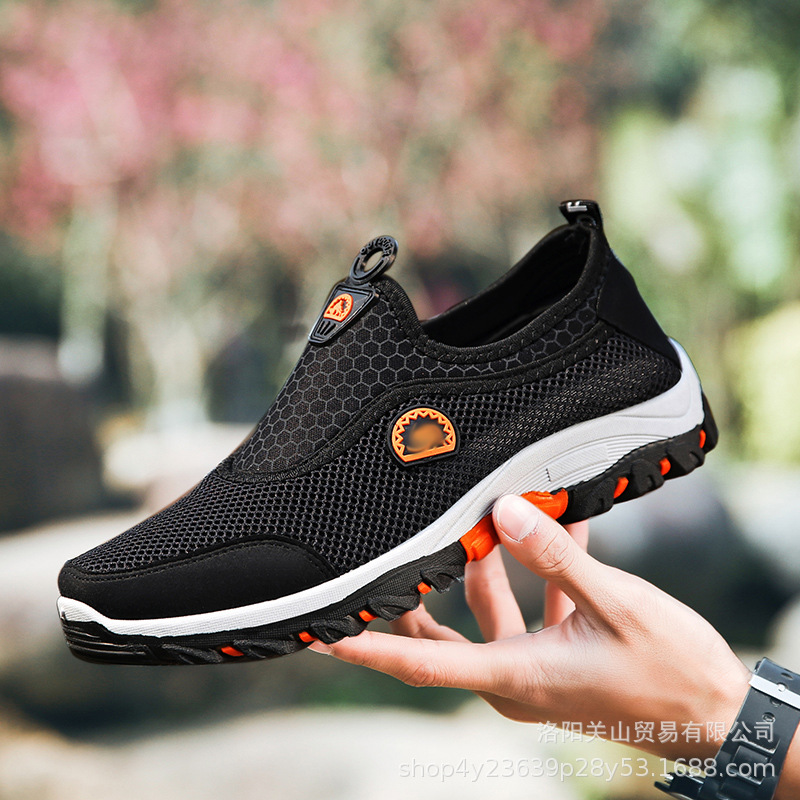 2021 New Mesh Shoes Sports Shoes Men &#039;S Summer Breathable Men &#039;S Shoes Soft Bottom Breathable Mesh Surface Shoes Outdoor Climbing Boots