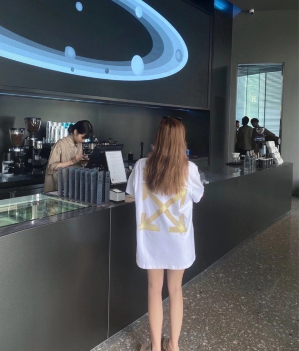 Summer Popular Short-Sleeved T-shirt Spring and Summer Men's and Women's Same Style Short Sleeve T-shirt Couple's T-shirt Fashion Brand T-shirt Summer Popular Short-Sleeved T-shirt Spring and Summer Men's and Women's Same Style Short Sleeve T-shirt Couple's T-shirt Fashion Brand T-shirt
