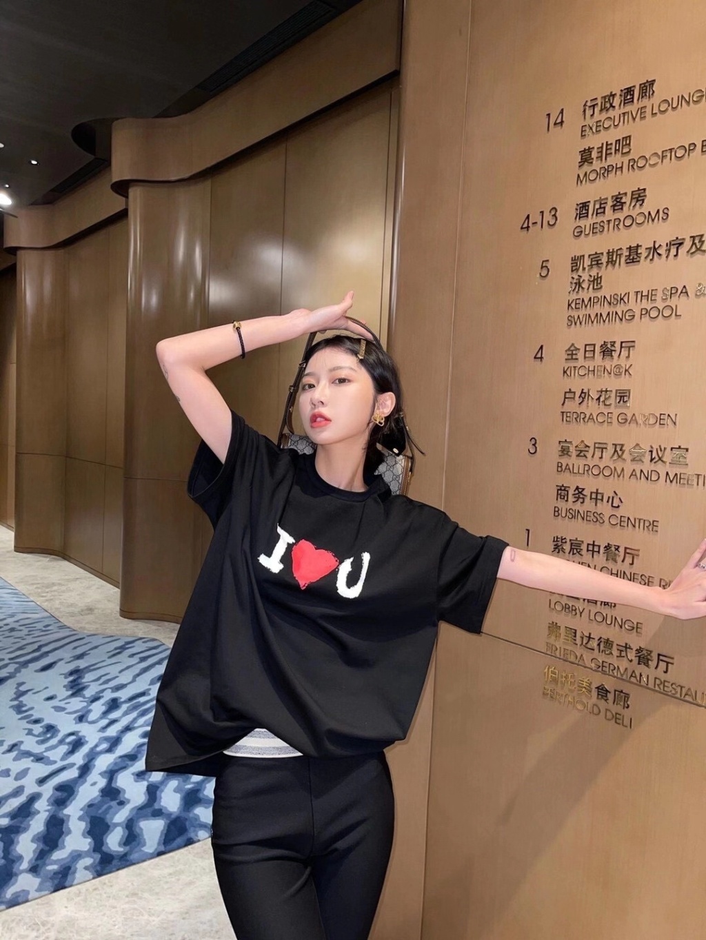 Summer Popular Short-Sleeved T-shirt Spring and Summer Men's and Women's Same Style Short Sleeve T-shirt Couple's T-shirt Fashion Brand T-shirt Summer Popular Short-Sleeved T-shirt Spring and Summer Men's and Women's Same Style Short Sleeve T-shirt Couple's T-shirt Fashion Brand T-shirt