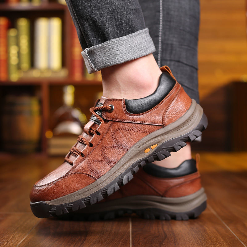 Outdoor Climbing Boots 2021 Autumn and Winter New Breathable Velvet Sport Casual Fashion Trends Leather Shoes Sneakers Men's Shoes