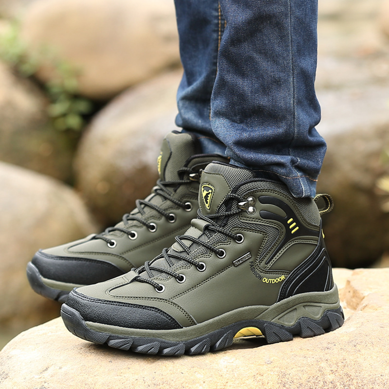 Cross-Border Large Size Middle High Top Worker Boot Outdoor Climbing Boots Men&#039;s Waterproof Non-Slip Travel Shoes Hiking Boots Men&#039;s Boots Wholesale