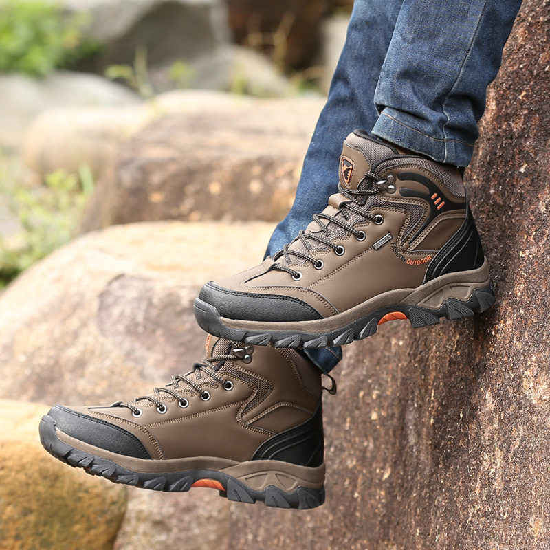 Cross-Border Large Size Middle High Top Worker Boot Outdoor Climbing Boots Men&#039;s Waterproof Non-Slip Travel Shoes Hiking Boots Men&#039;s Boots Wholesale