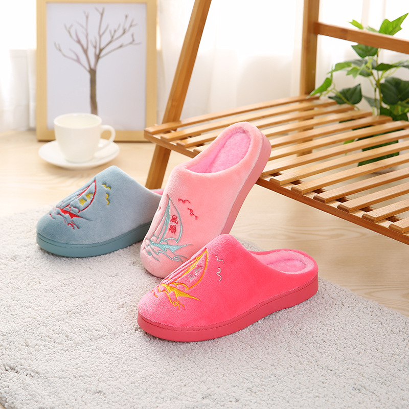 Korean version of the new autumn and winter home couple thickening warm men and women cotton slippers