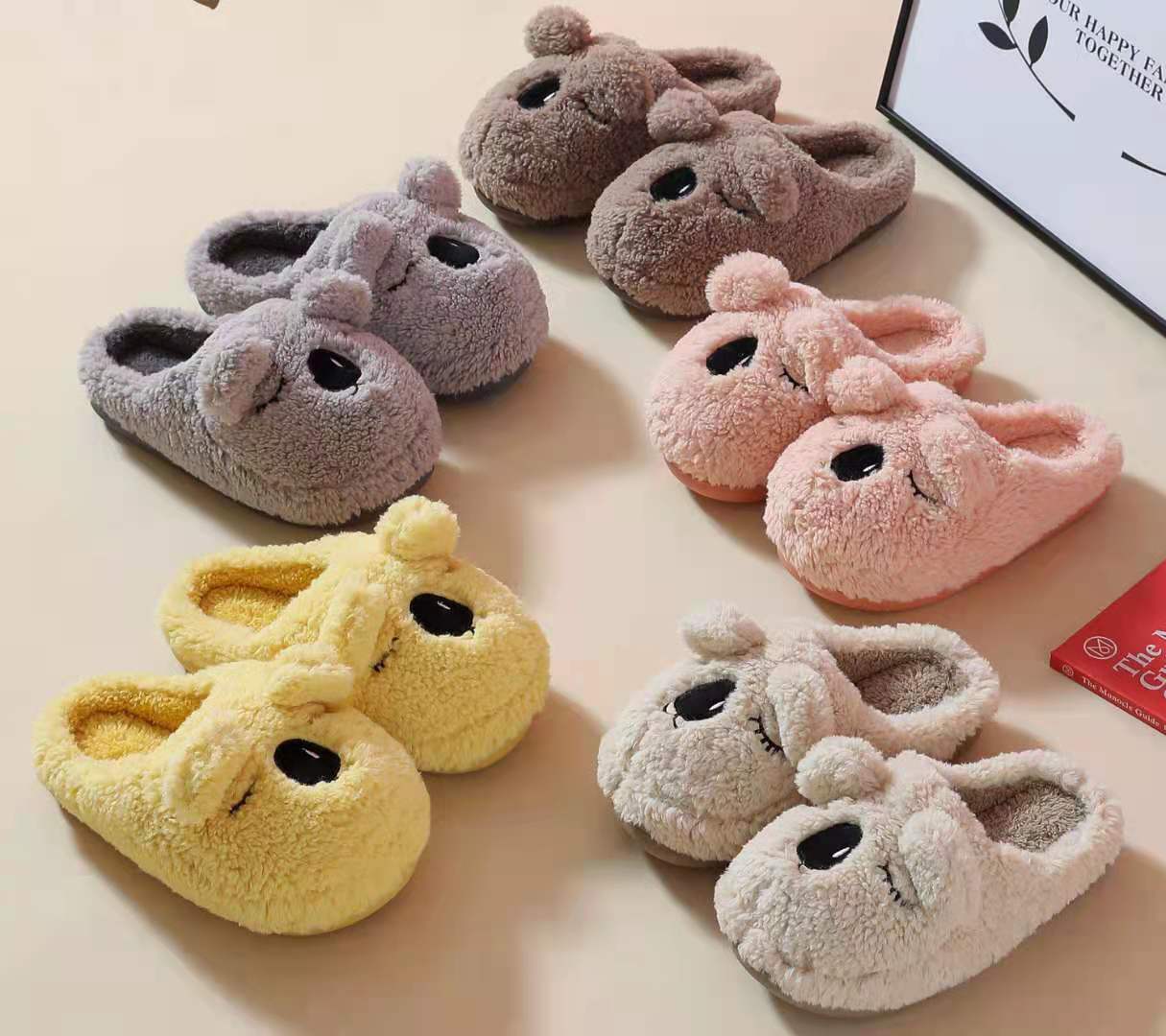 Cotton Slippers Female 2021 Autumn and Winter Cartoon Cute Fruit Fleece-Lined Warm Confinement Home Couple Thickened Non-Slip Men Cotton Slippers Female 2021 Autumn and Winter Cartoon Cute Fruit Fleece-Lined Warm Confinement Home Couple Thickened Non-Slip Men
