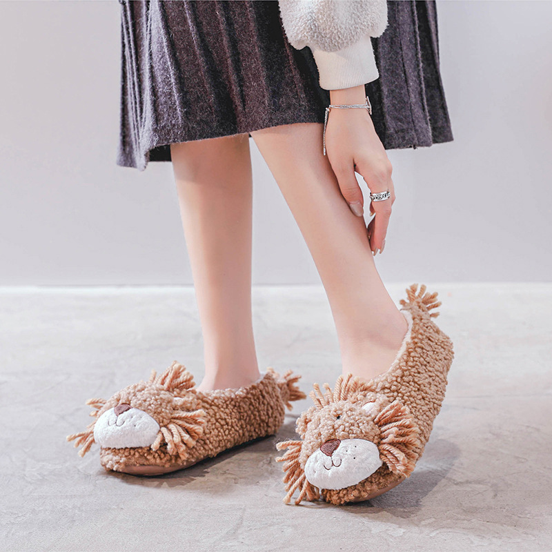 New Cartoon Little Lion Cotton Slippers Safe and Non-Slipping Warm and Cute Japanese Men's and Women's Indoor Outdoor Cotton Slippers