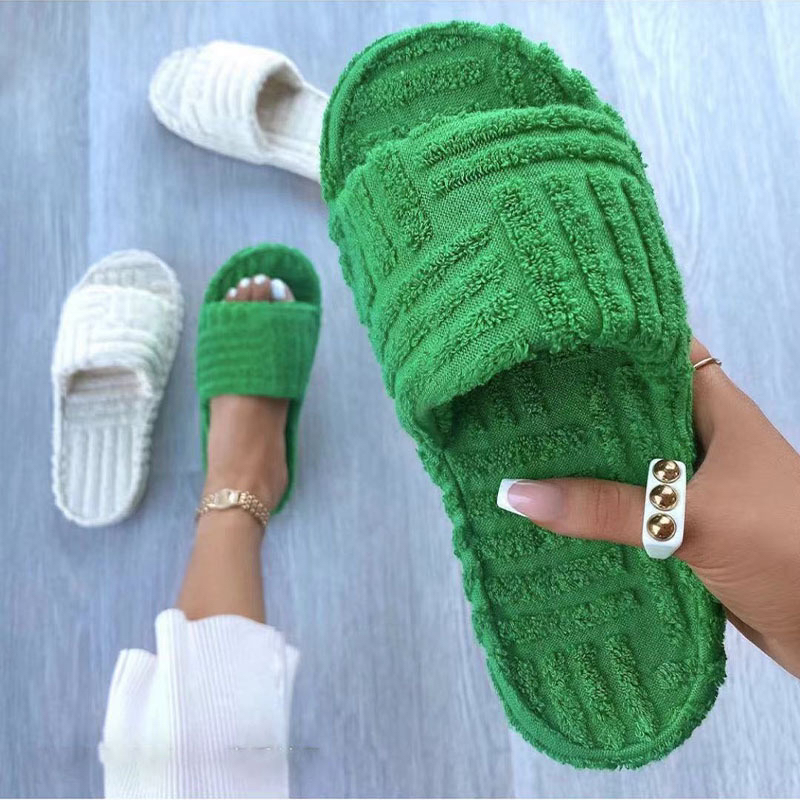 AliExpress European and American Foreign Trade Large Size Fluffy Slippers 2022 Autumn and Winter New Word Thick Bottom Women Embossed Cotton Slippers Women