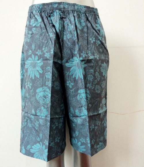 Factory Direct Sales Men's Beach Pants Cotton All-Matching Casual Shorts Men's Foreign Trade Plaid 5-Point Pants Middle Pants Wholesale