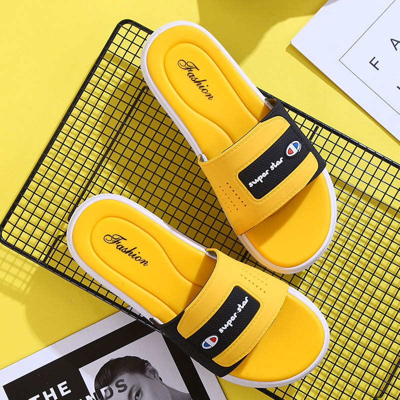 New Men's Single-Strap Slipper Men's Korean Version Fashion Fashion Cool Beach Shoes Men's Casual Non-Slip Slippers New Men's Single-Strap Slipper Men's Korean Version Fashion Fashion Cool Beach Shoes Men's Casual Non-Slip Slippers