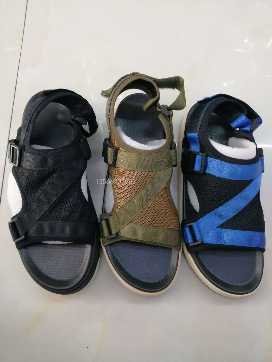 Stock Men&#039;s Shoes Korean-Style Fashionable Casual Flat Comfortable Beach Shoes Stylish Guy&#039;s Sandals