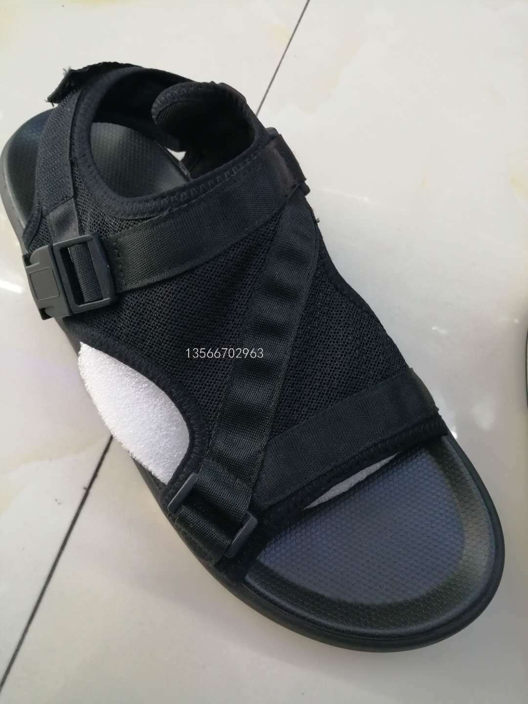 Stock Men's Shoes Korean-Style Fashionable Casual Flat Comfortable Beach Shoes Stylish Guy's Sandals