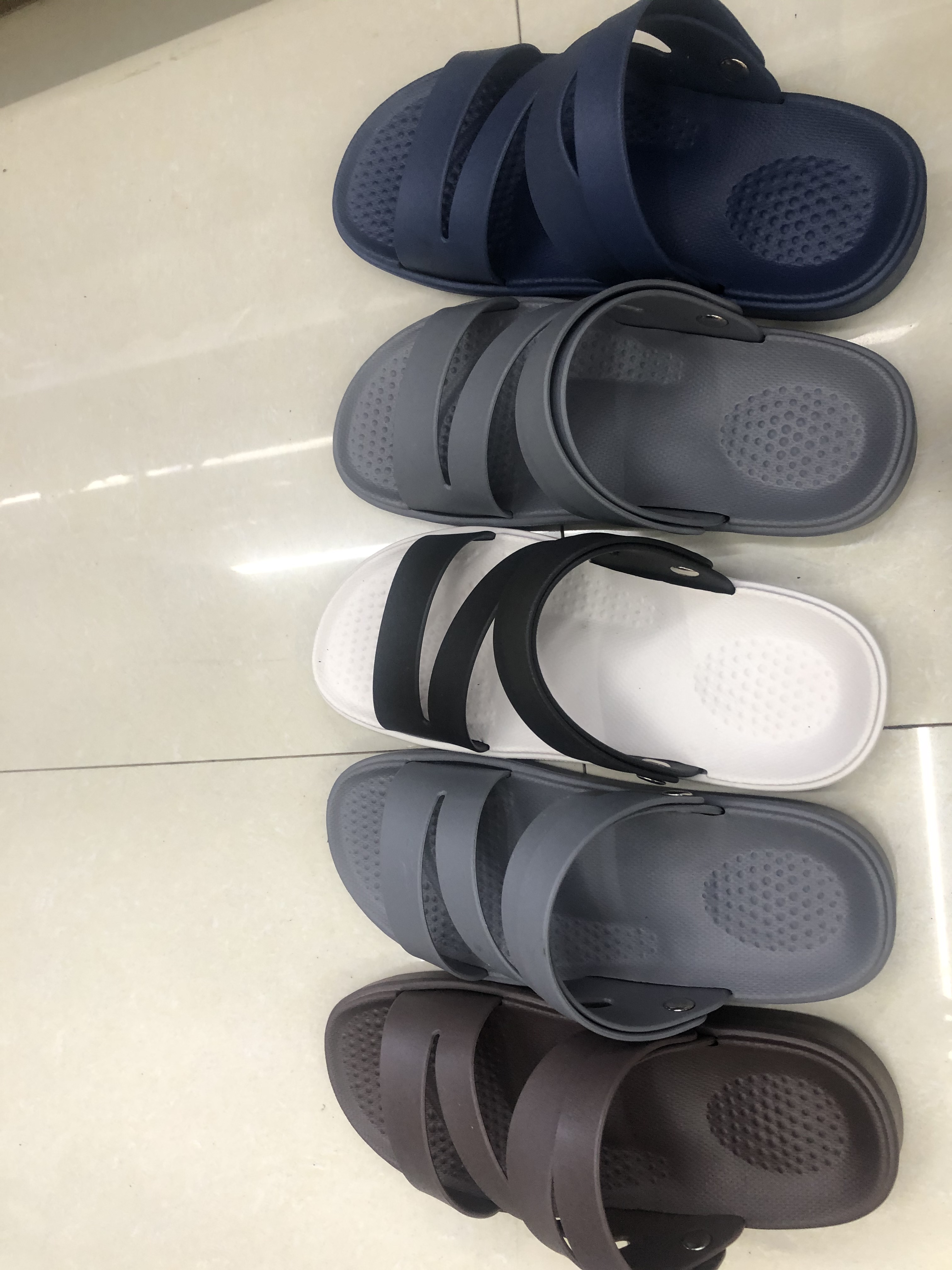 New Men&#039;s Single-Strap Slipper Men&#039;s Korean Version Fashion Fashion Cool Beach Shoes Men&#039;s Casual Non-Slip Slippers