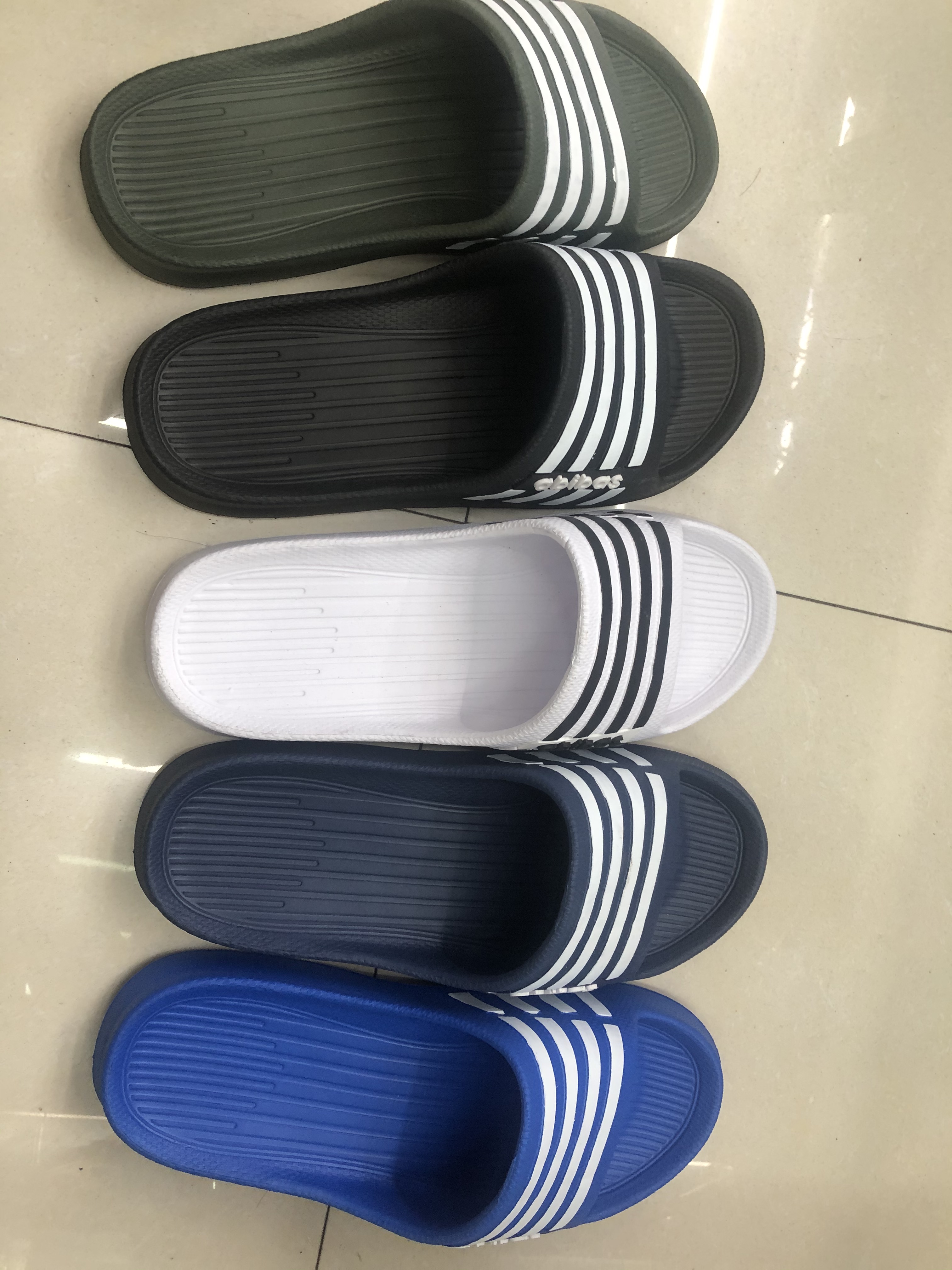 New Men&#039;s Single-Strap Slipper Men&#039;s Korean Version Fashion Fashion Cool Beach Shoes Men&#039;s Casual Non-Slip Slippers