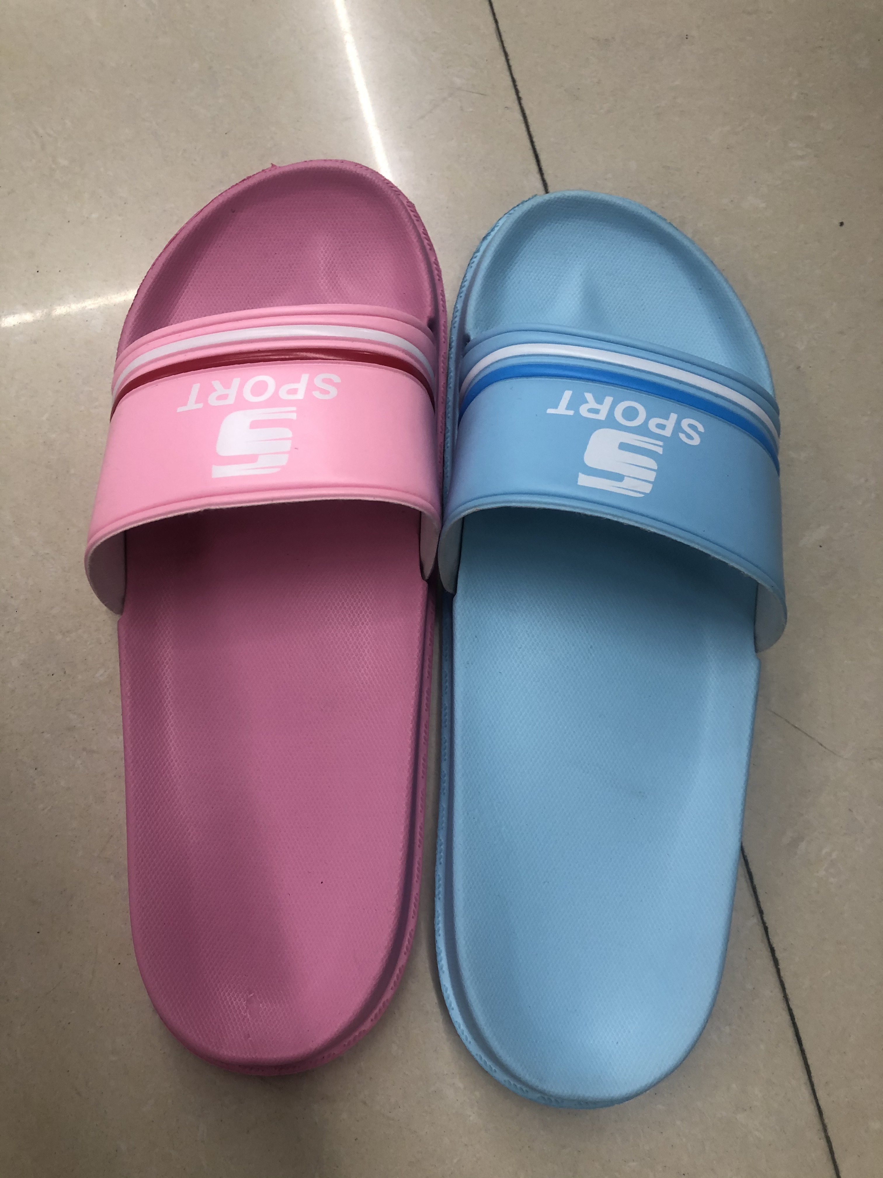 New Women's Single-Strap Slipper Korean Version Fashion Fashion Cool Beach Shoes Women's Casual Non-Slip Slippers