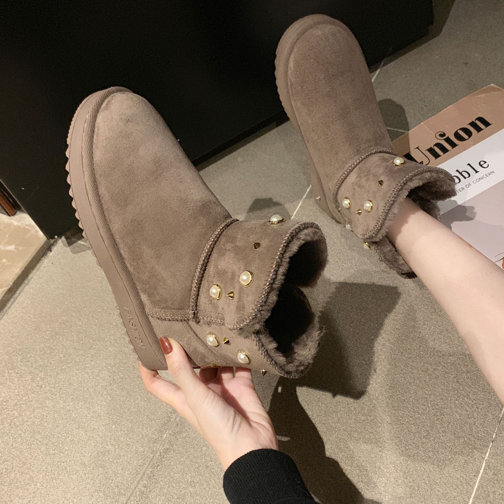 2021new Winter Korean Style Fashion round Toe Solidcolor Mid-Calf Length Haoyang Snow Boots Flat Warm Women&#039;s Fashionable Boots