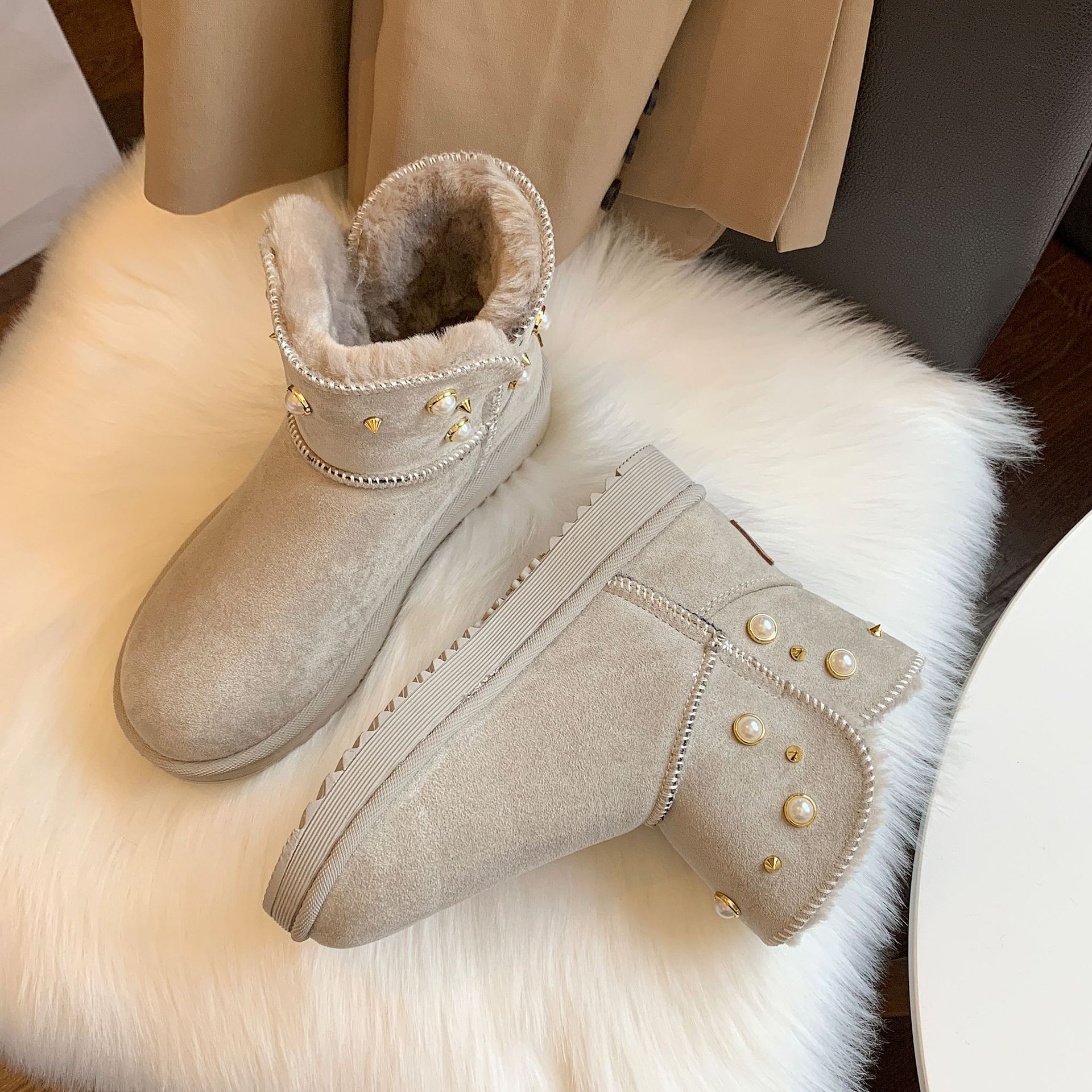 2021new Winter Korean Style Fashion round Toe Solidcolor Mid-Calf Length Haoyang Snow Boots Flat Warm Women's Fashionable Boots