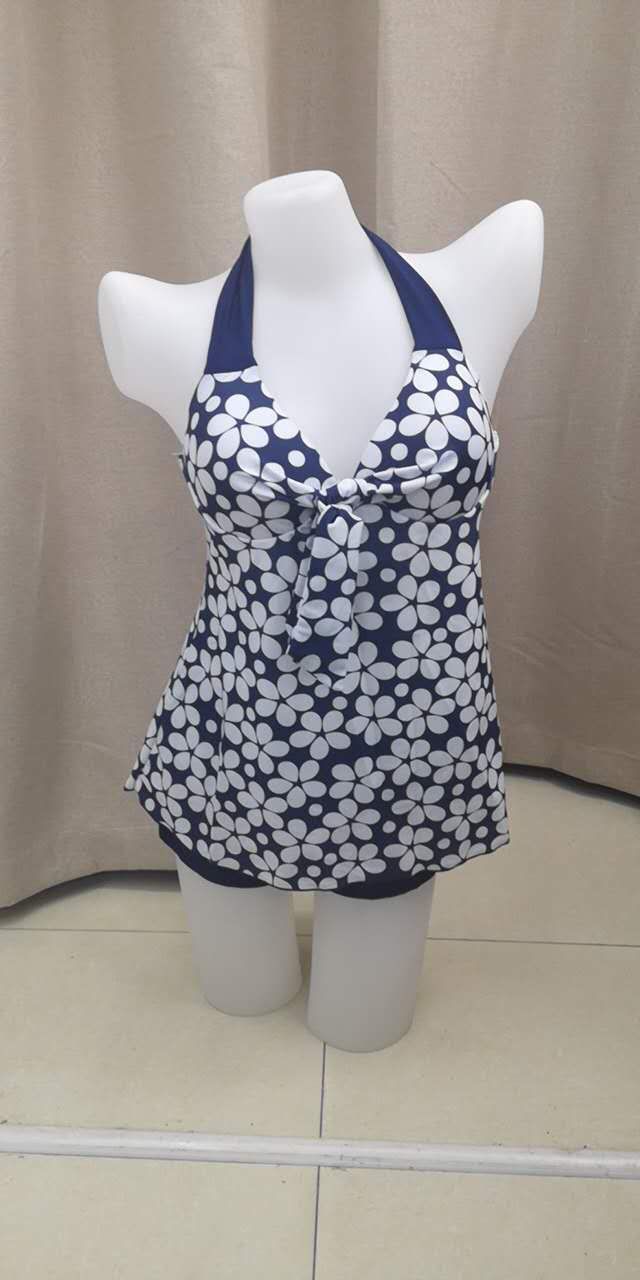 Swimwear stock spot handling Swimwear Swimwear stock spot handling Swimwear