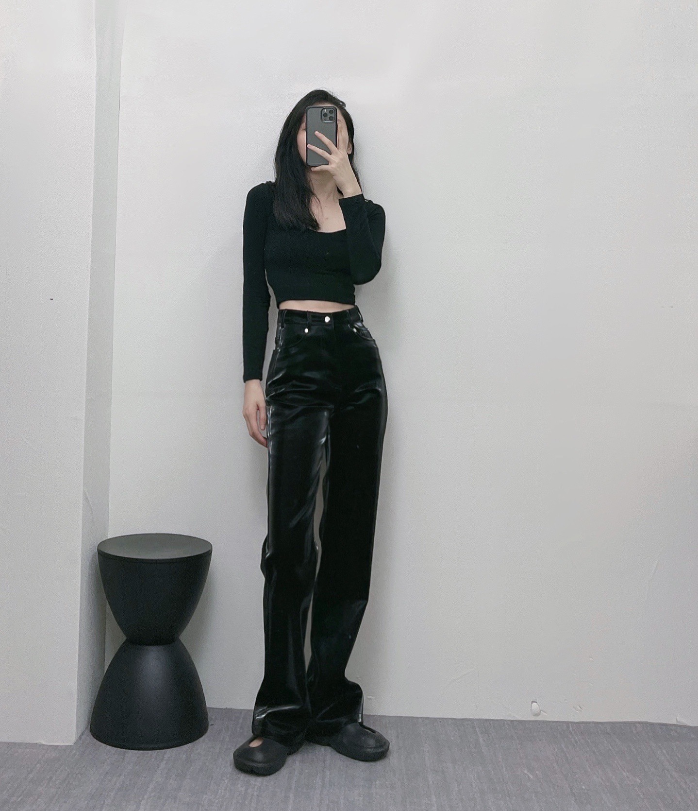 2022 Spring New Niche Design Liquid Future Light Sense Leather Pants Women's European and American High Waist Straight Casual Trousers