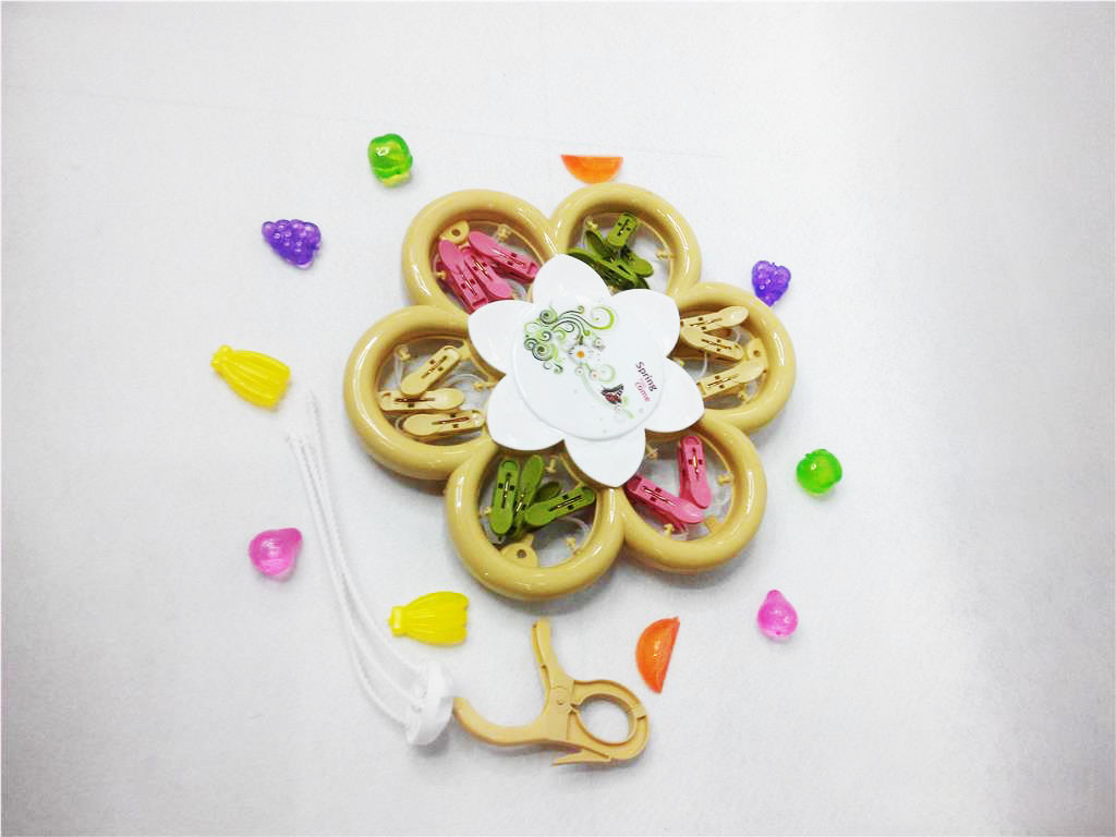 Multi - purpose name plum shape 18 clip hangers underwear and socks drying hangers Multi hangers manufacturers direct sales rs - 5889
