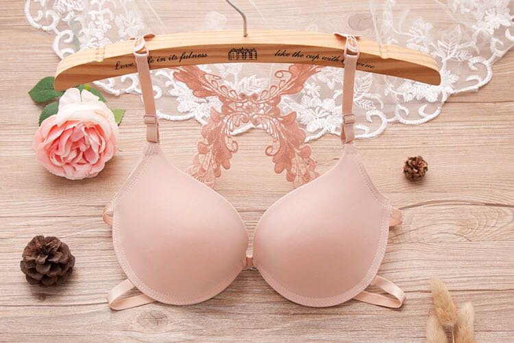 Direct sale of the new Japanese and Korean version of the y-shape lace back front button bra with rims to gather girls' underwear bra cover