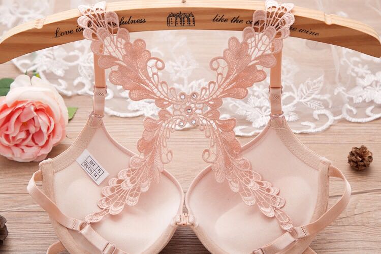 Direct sale of the new Japanese and Korean version of the y-shape lace back front button bra with rims to gather girls' underwear bra cover
