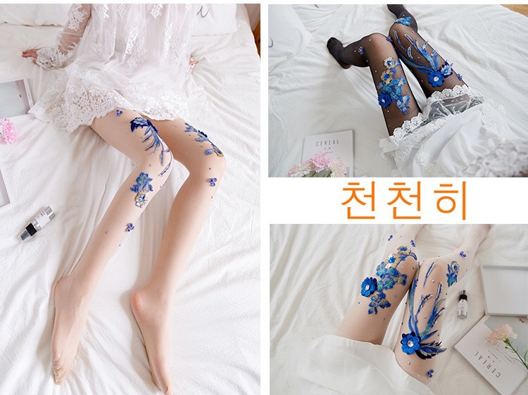 Hand-Embroidered Flowers Style Cherry Blue Enchantress Pattern Anti-Snagging Mask Socks Stockings Pantyhose for Women