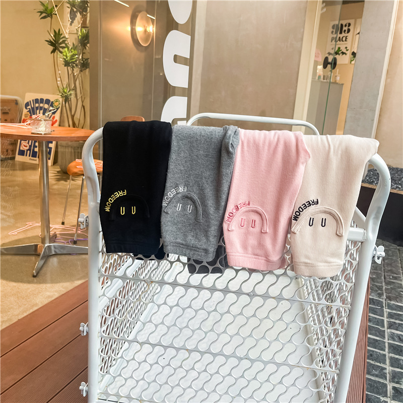 2021 Autumn Girls&#039; High Elasticity Embroidered Smiley Sunken Stripe Slim Fit Leggings Baby Girls&#039; Soft Glutinous Tight Trousers