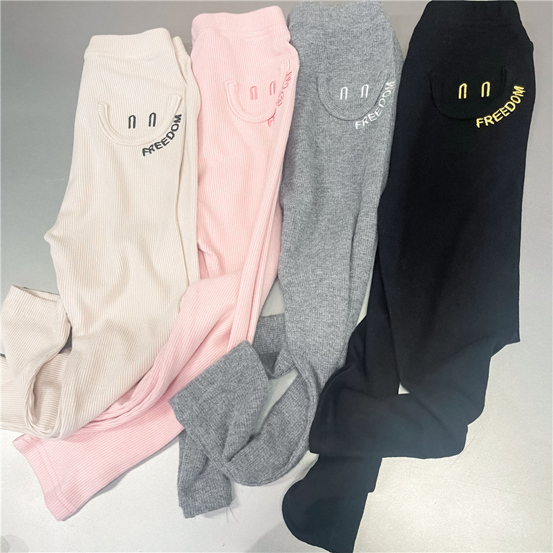 2021 Autumn Girls' High Elasticity Embroidered Smiley Sunken Stripe Slim Fit Leggings Baby Girls' Soft Glutinous Tight Trousers 2021 Autumn Girls' High Elasticity Embroidered Smiley Sunken Stripe Slim Fit Leggings Baby Girls' Soft Glutinous Tight Trousers