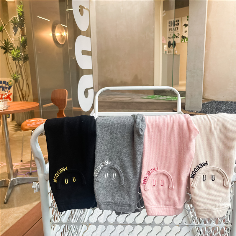 2021 Autumn Girls' High Elasticity Embroidered Smiley Sunken Stripe Slim Fit Leggings Baby Girls' Soft Glutinous Tight Trousers 2021 Autumn Girls' High Elasticity Embroidered Smiley Sunken Stripe Slim Fit Leggings Baby Girls' Soft Glutinous Tight Trousers