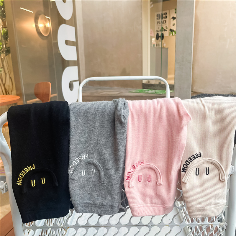 2021 Autumn Girls' High Elasticity Embroidered Smiley Sunken Stripe Slim Fit Leggings Baby Girls' Soft Glutinous Tight Trousers 2021 Autumn Girls' High Elasticity Embroidered Smiley Sunken Stripe Slim Fit Leggings Baby Girls' Soft Glutinous Tight Trousers