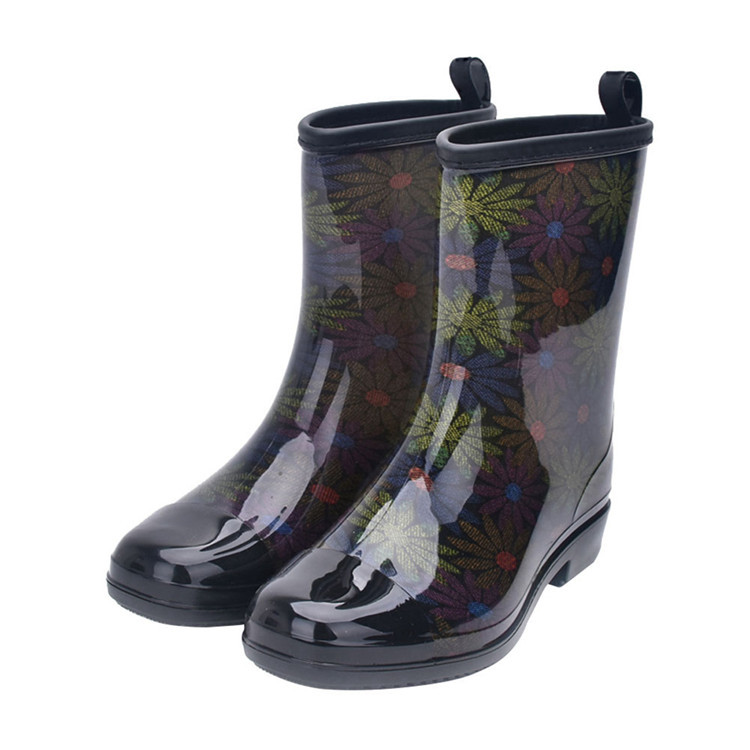 European and American Rain Shoes One-Piece Mid-Calf Rubber Boots Pattern Rain Boots Women's Rain Boots Outer Wear Cross-Border PVC