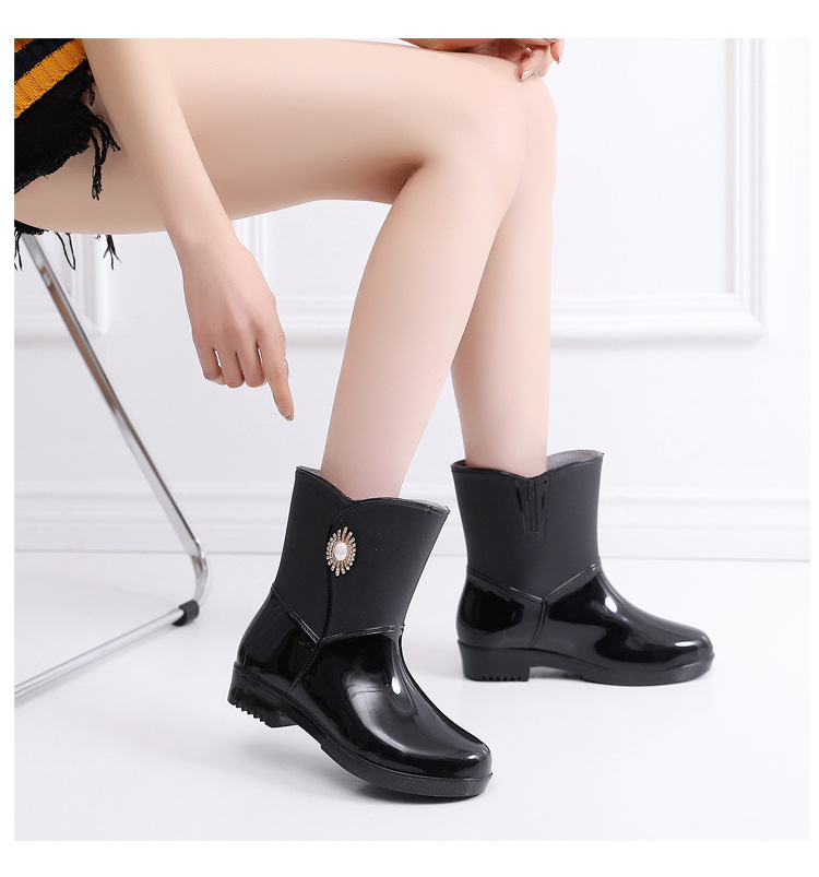 New Spring and Autumn Rain Boots Mid-Calf Women&#039;s Rain Boots Warm Fashion Women&#039;s Cotton-Padded Women&#039;s Rain Shoes Labor Protection Outerwear Wholesale