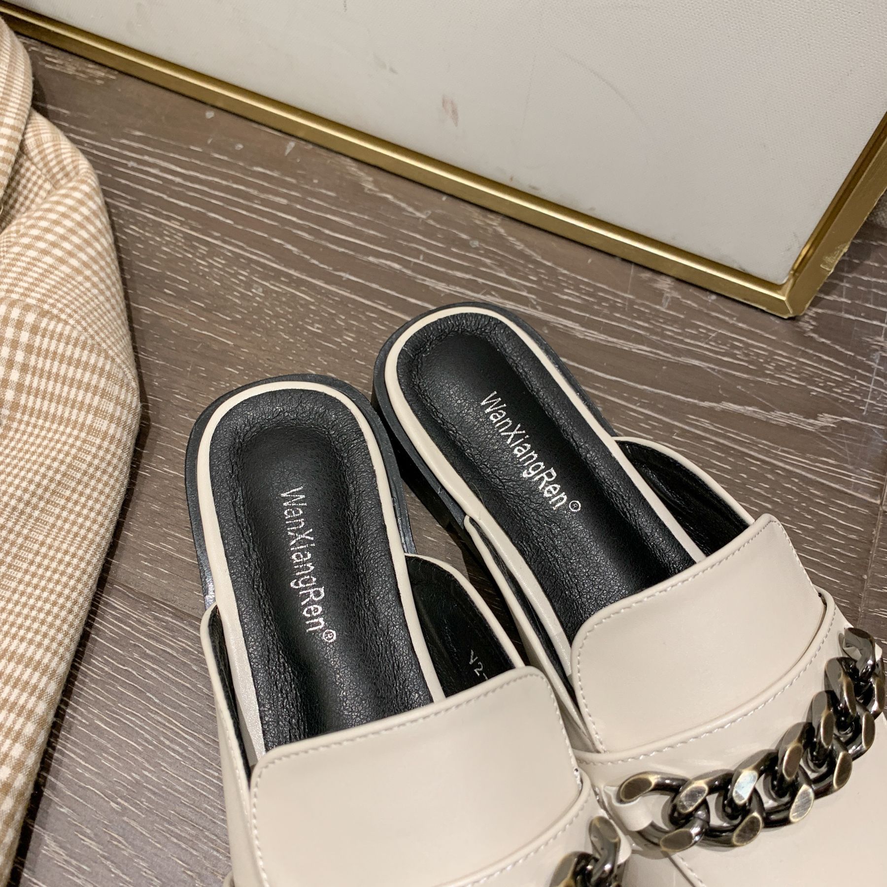 2022 Spring and Autumn New European and American Stylish Low Heel Semi Slipper Women's Shoes Internet Celebrity Chain Flat Slippers Foreign Trade 41
