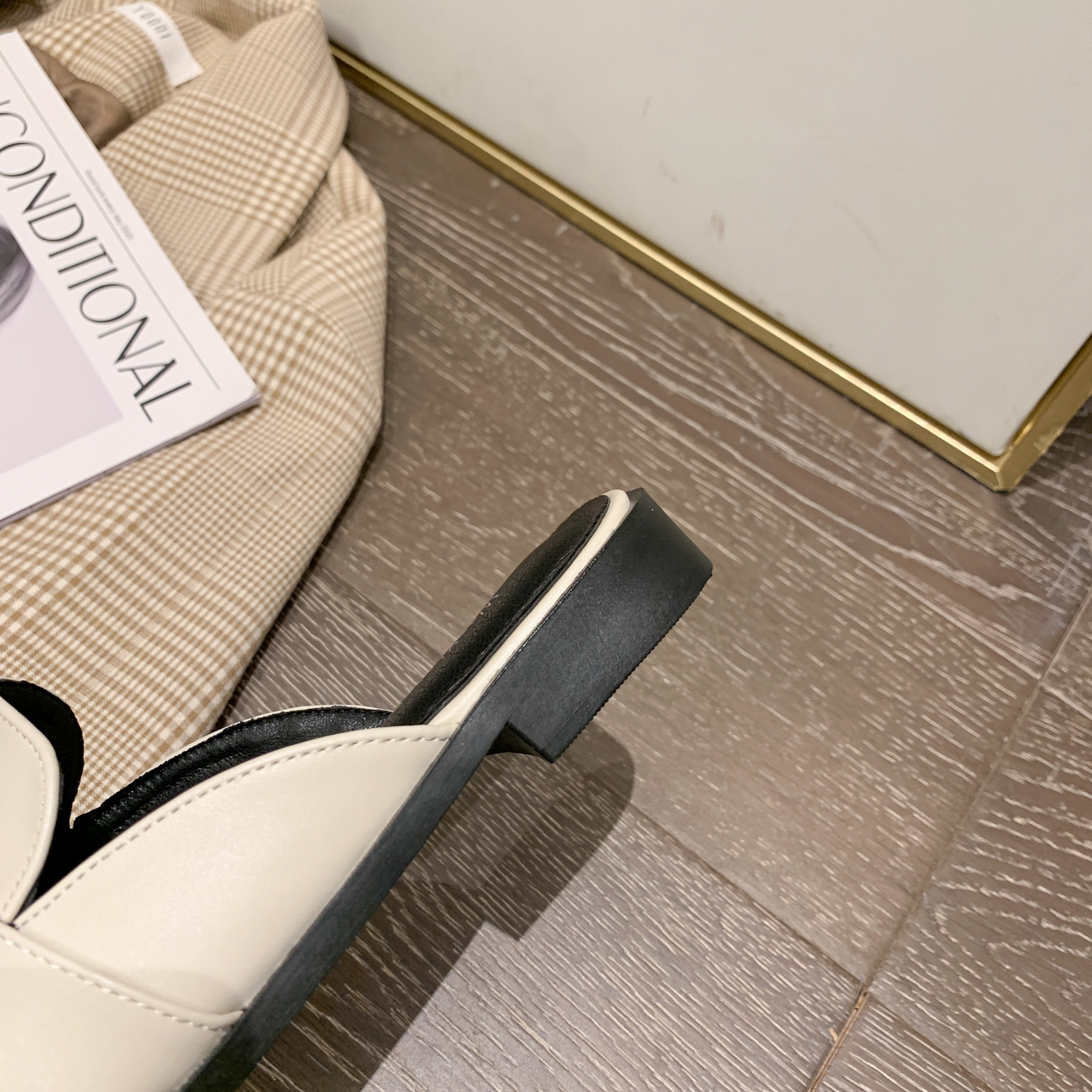 2022 Spring and Autumn New European and American Stylish Low Heel Semi Slipper Women's Shoes Internet Celebrity Chain Flat Slippers Foreign Trade 41