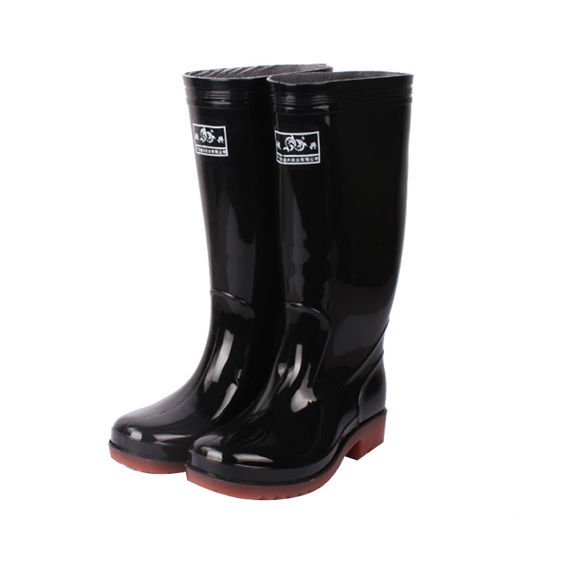 New style men&#039;s water shoes fashion high tube PVC flat flat jelly color men&#039;s rain shoes low heel rain shoes rain boots