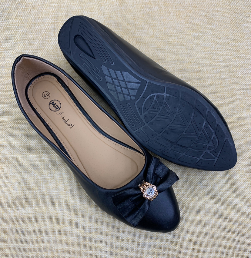 Foreign trade order, 37-42 women's shoes, stock, all black mother shoes, fashion shoes, low heel flat shoes
