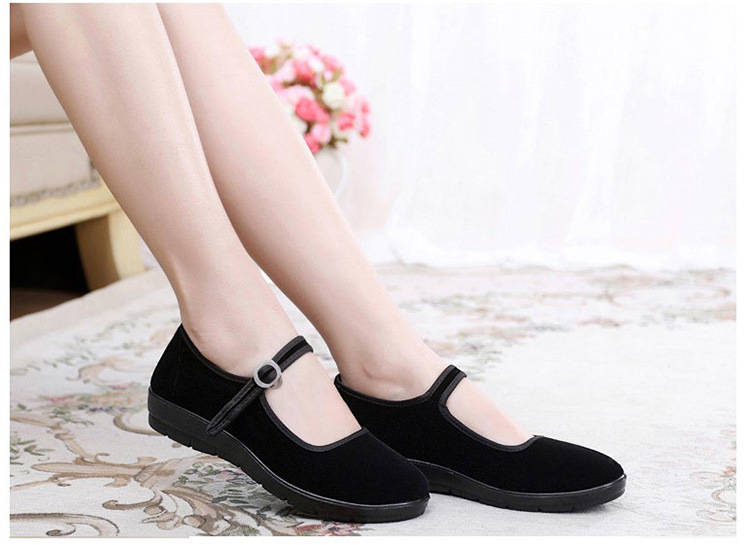 Beijing Cloth Shoes Women's Work Shoes Soft Bottom Hotel Black Cloth Shoes Flat Heel Square Dancing Shoes Flat Mom Shoes