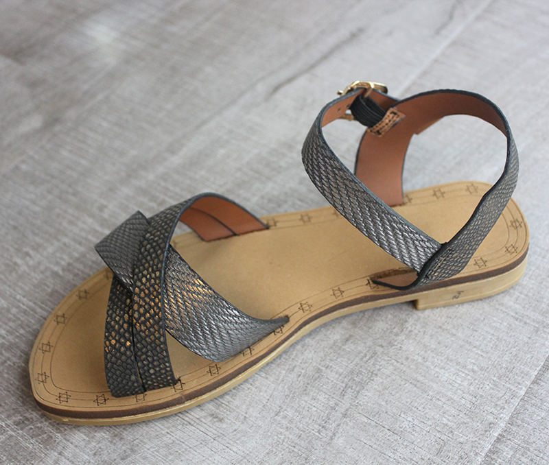 New fashion craft ladies sandals chun-soles flip-flops Roman flat heel cover Roman shoes