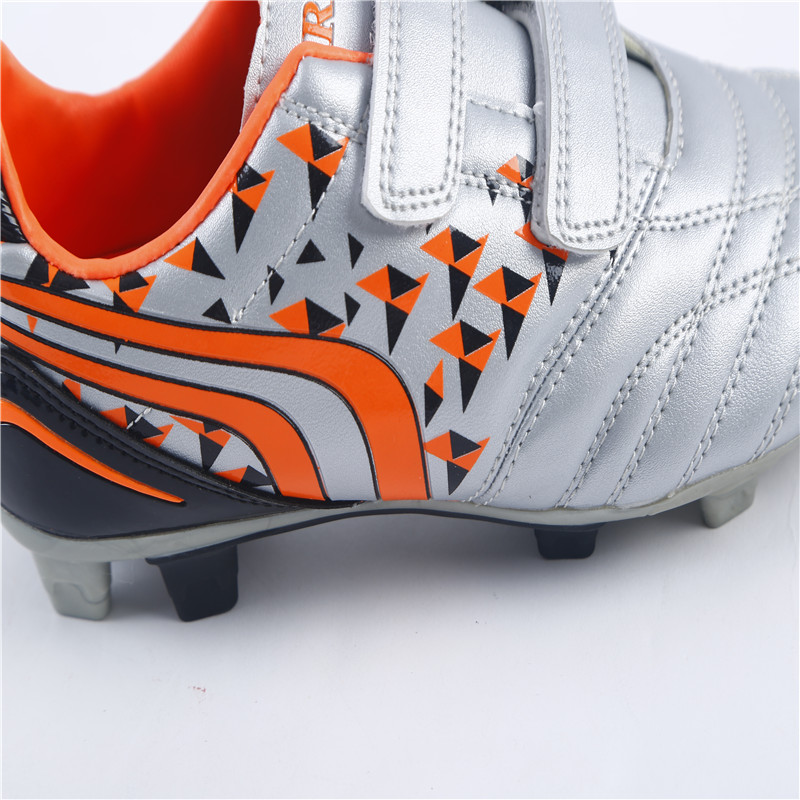 Manufacturers direct football shoes crushed nails for boys and girls young sneaker man grass anti-skid sports shoes source factory
