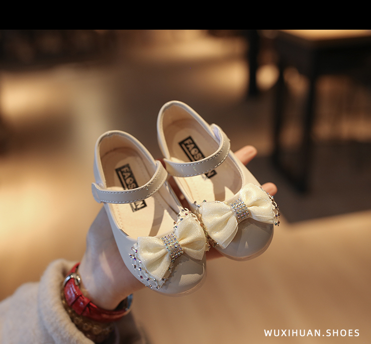 Spring and autumn new style little girl style soft sole leather shoes