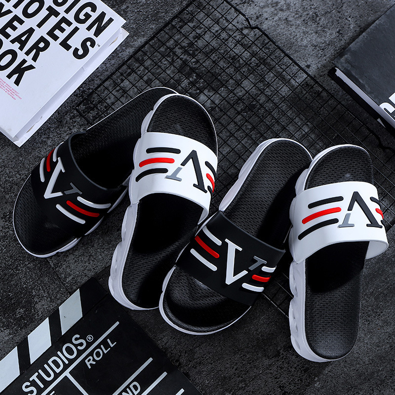 New Men&#039;s Slippers Men&#039;s Korean Fashion Personality Beach Shoes Men&#039;s Casual Non-Slip Sandals